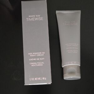 Mary Kay Timewise Night Cream in Soft Gray
